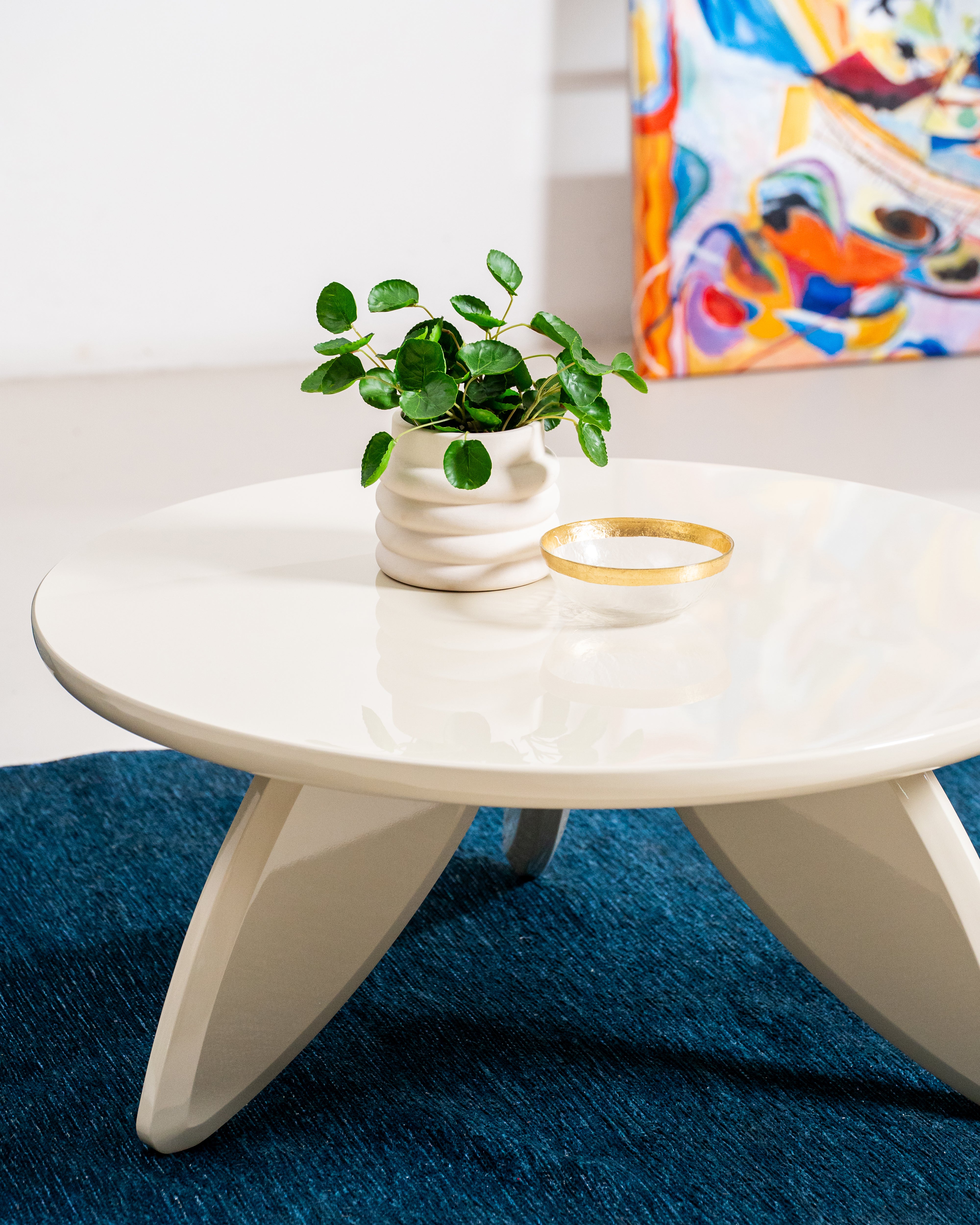 Alfie Playful Vibrand Round Coffee Tea Table Cream Gloss