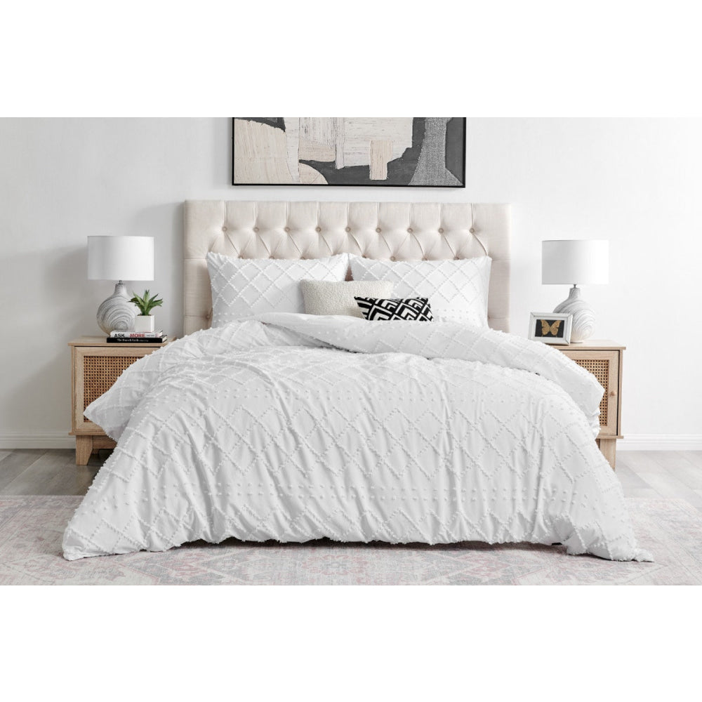 Tilly Tufted Quilt Cover Set White Fast shipping On sale