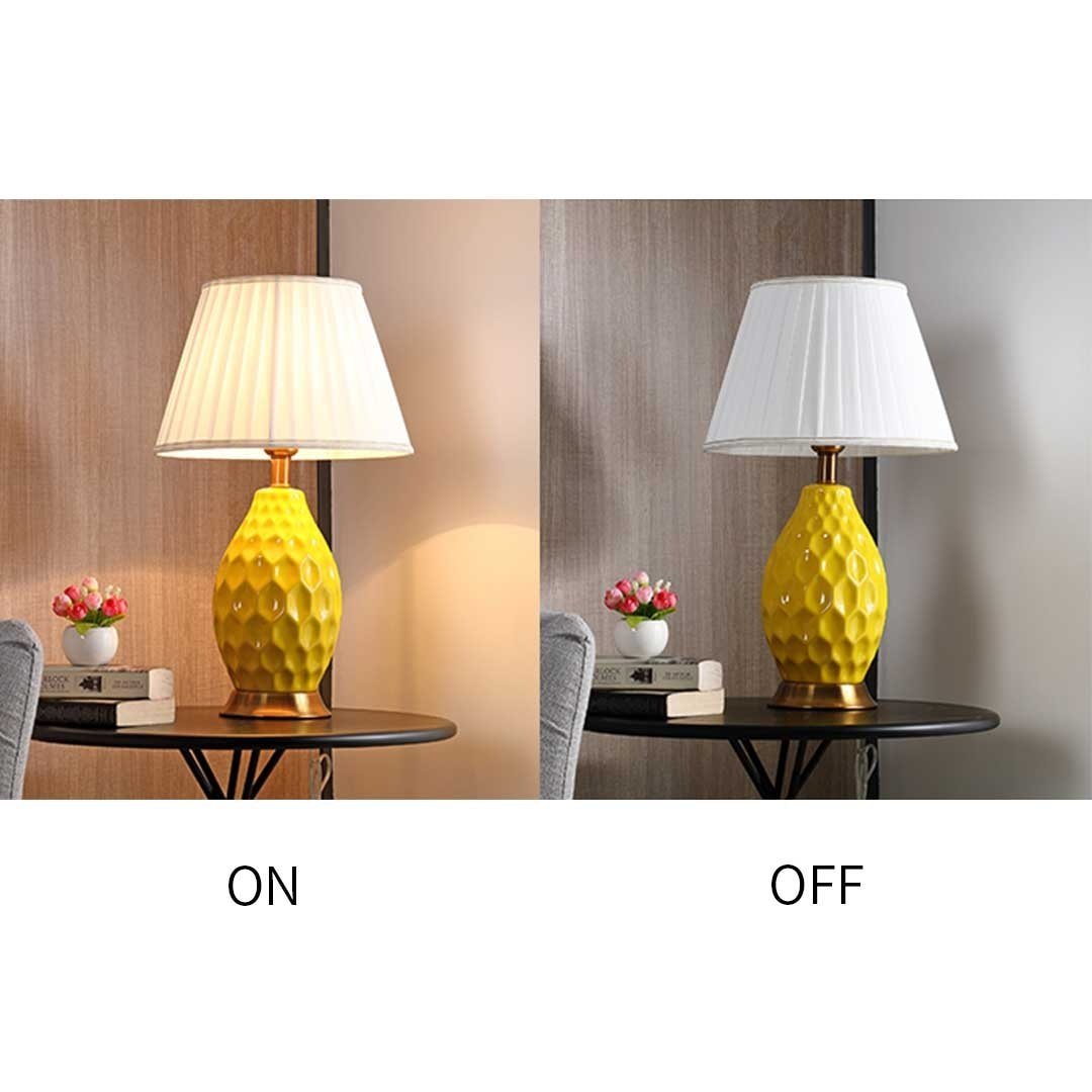 2X Textured Ceramic Oval Table Lamp with Gold Metal Base Yellow Fast shipping On sale