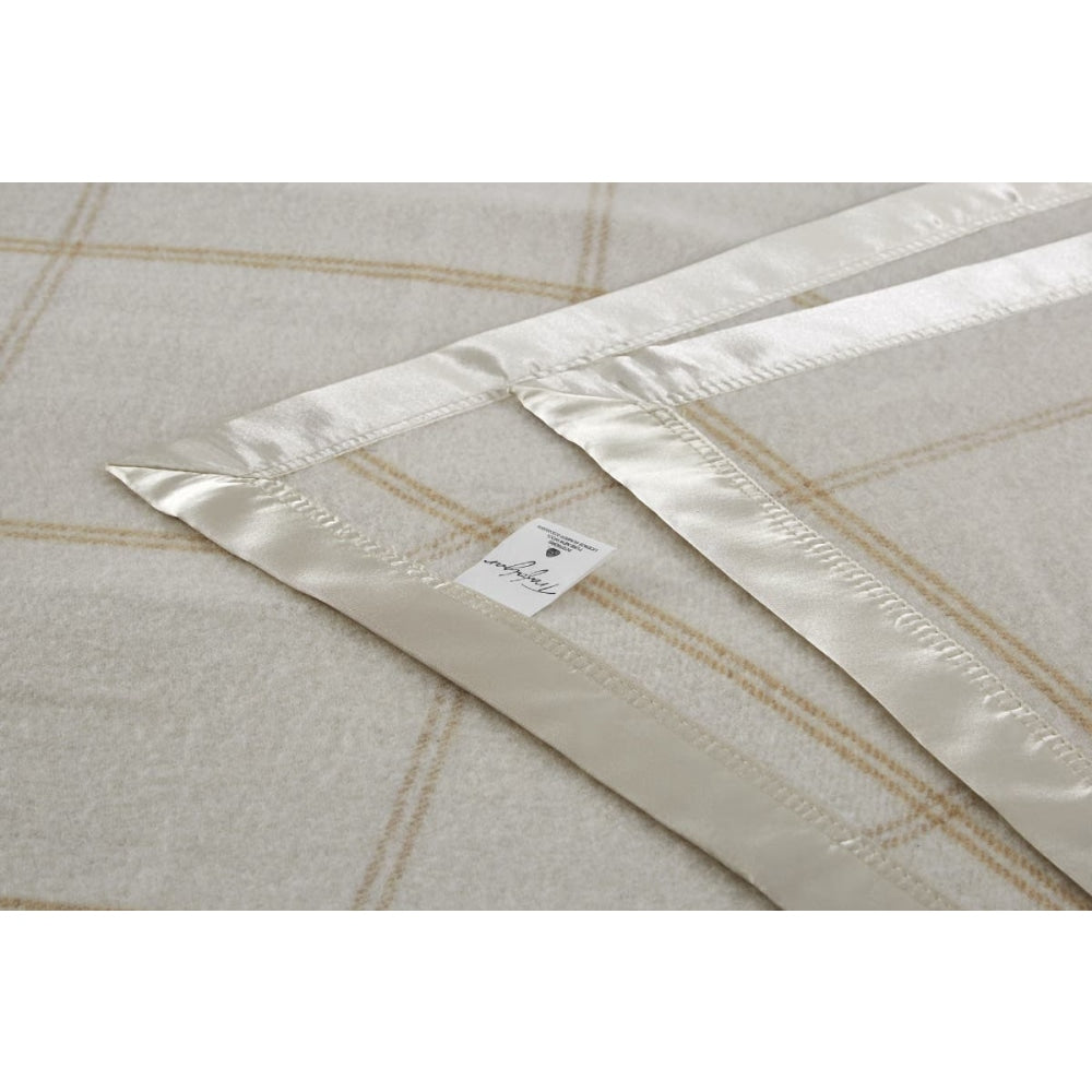 Trafalgar Merino Wool Blend Blanket - Cream Single/Double Fast shipping On sale